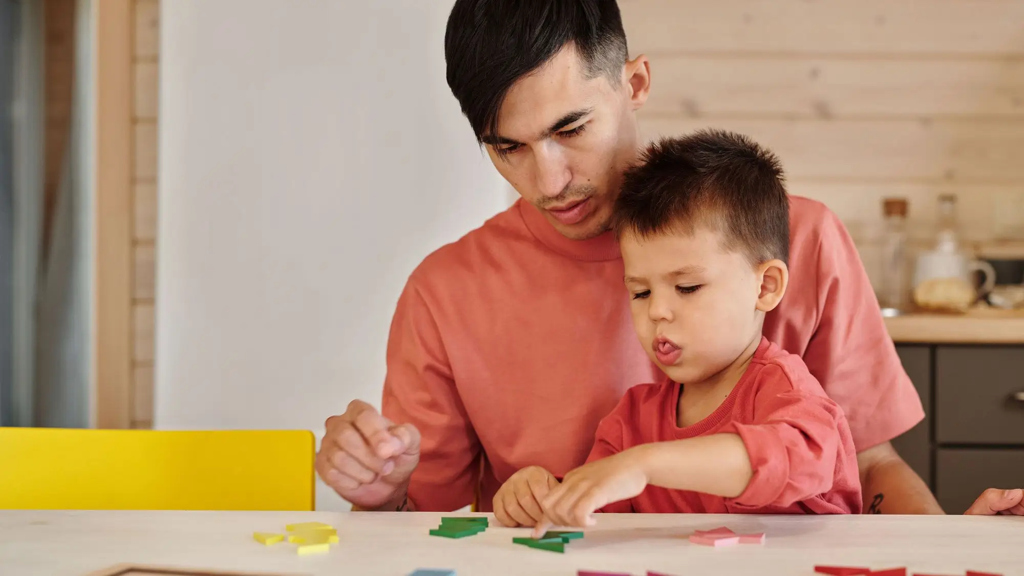 An ABA therapist working with a child on ABA therapy